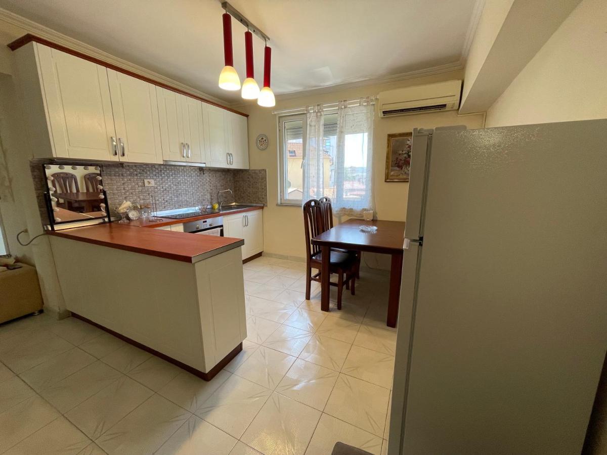 Tirana Flora Center Apartment מראה חיצוני תמונה